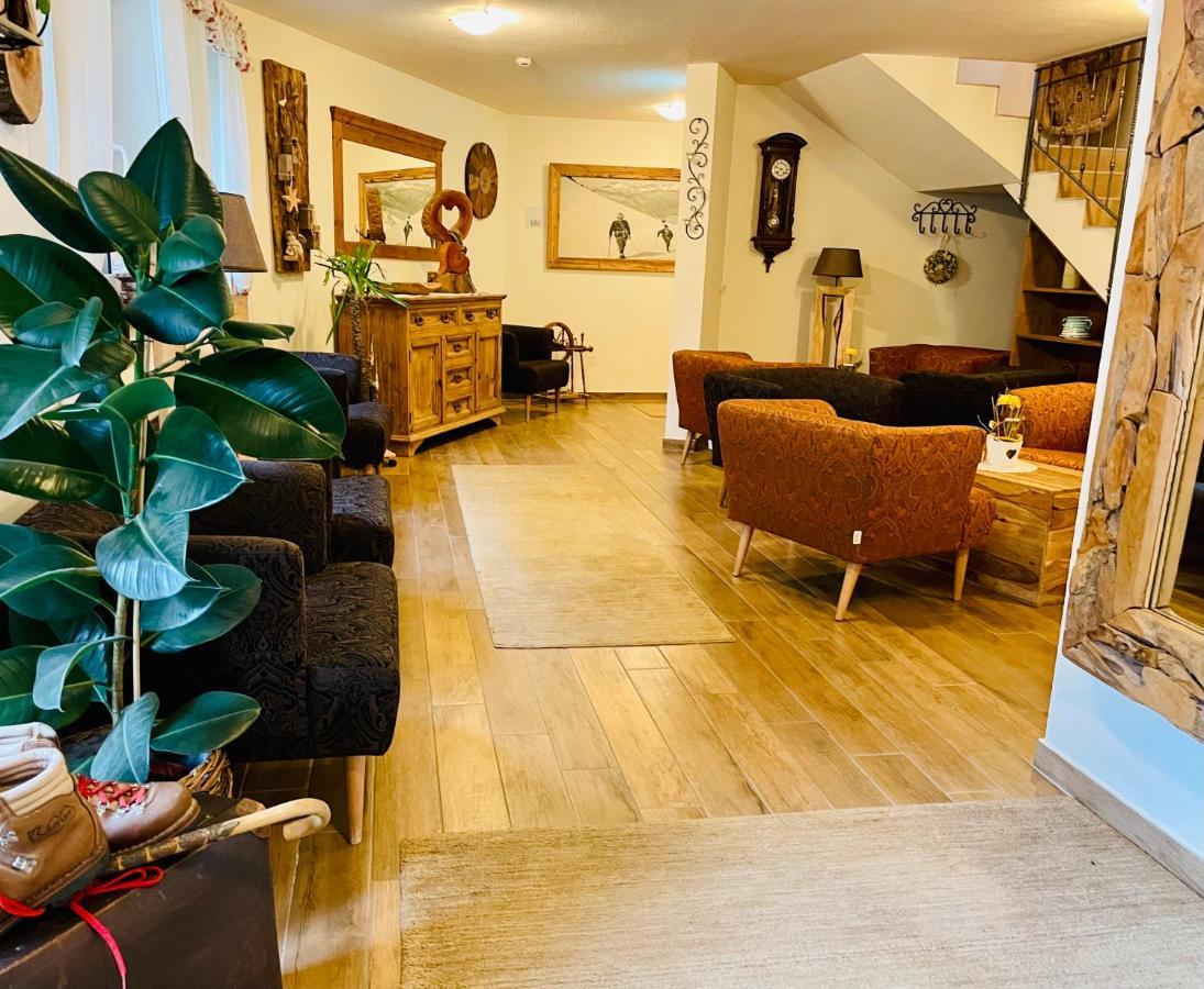 Hotel Alta Vista Neukirchen am Großvenediger Eksteriør billede
