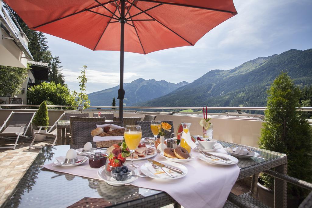 Hotel Alta Vista Neukirchen am Großvenediger Eksteriør billede